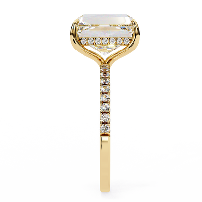 Emerald Luxe Ring